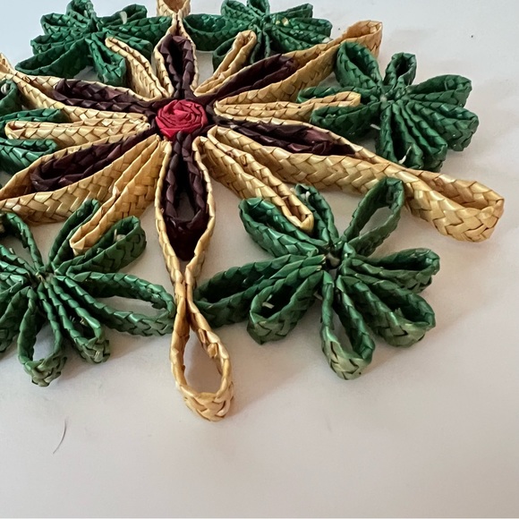 Vintage Rattan Trivet Set of 2 - Picture 3 of 8